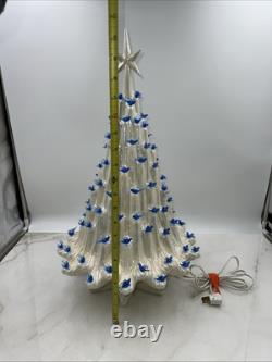 VTG Ceramic Lava Christmas Tree Opalescent White Blue Birds Doves 21 Tall Works
