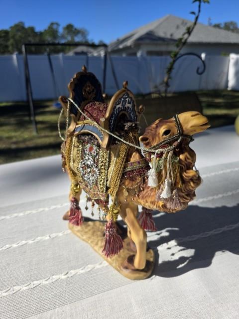 Vtg Member's Mark Camel Nativity Figurine 13 Large Porcelain Beaded Saddle 2005