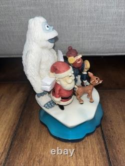 Very Rare Vntg Christmas abominable snowman surrounded by friends Enesco 104555