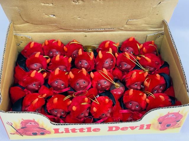 Vintage 1980s Russ Berrie Hot Stuff Little Horned Devil Hugger Dangler 24pz