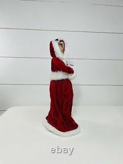 Vintage 1995 Byers Choice Ltd The Carolers Mrs Claus Christmas Figurine