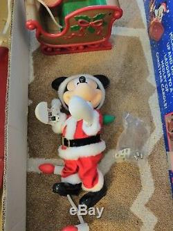 Vintage 1995 Mr. Christmas Mickey Unlimited Animated 4 Ft climbing Ladder RARE