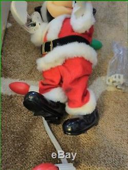 Vintage 1995 Mr. Christmas Mickey Unlimited Animated 4 Ft climbing Ladder RARE