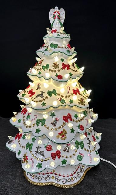 Vintage Danbury Mint White Porcelain Christmas Magic Lighted Christmas Tree 19