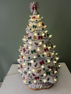 Vintage Danbury Mint White Porcelain Christmas Magic Lighted Christmas Tree 19