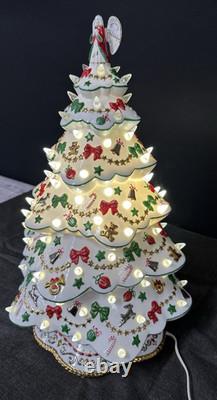 Vintage Danbury Mint White Porcelain Christmas Magic Lighted Christmas Tree 19
