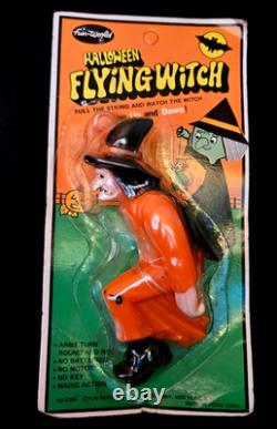 Vintage HALLOWEEN c1960 FUN WORLD Flying WITCH Mechanical IN PACKAGE MIB Toy
