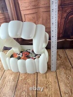 Vintage Hallmark Glow In The Dark Fangs Vampire Teeth Blow Mold 11 Candy Bowl