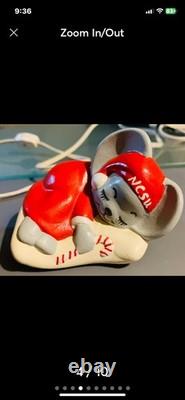 Vintage Handmade Ceramic Christmas Wreath With Lil Mouse NC State With Lights