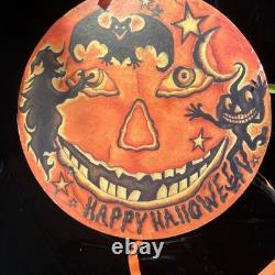 Vintage Hard To Find Silver Willow Halloween Hanger