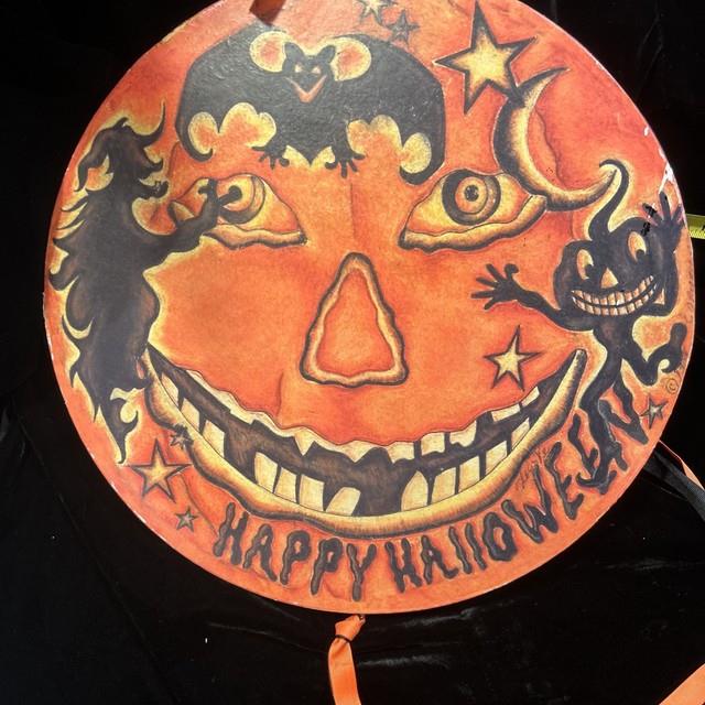 Vintage Hard To Find Silver Willow Halloween Hanger