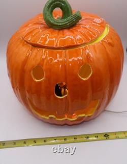 Vintage Large Ceramic Mold Lighted Pumpkin Jack OLantern Halloween Great Pumpkin