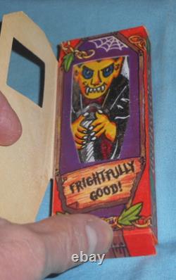 Vintage Palmer CREEPY COFFINS Halloween candy x8 in original store display box