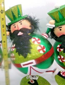 Vintage Pier 1 One LOT 2 Glitter Figurines Christmas Dancing Men Decor Snowflake Vintage Pier 1 One LOT 2 Glitter Figurines Christmas Dancing Men Decor Snowflake
