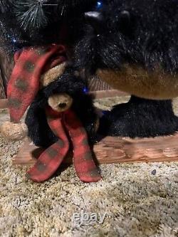 Vintage Rare Christmas Country Bear With Christmas Tree Large