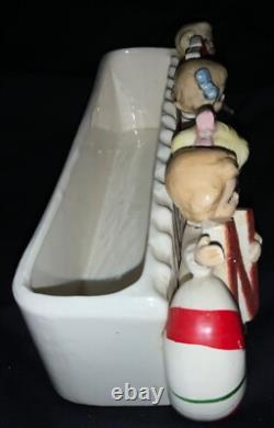 Vintage!'napco' Ceramic Christmas Planter Noel Kids On Candy Cane Vintage!'napco' Ceramic Christmas Planter Noel Kids On Candy Cane