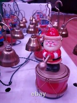 Vtg 1991 Mr. Christmas Holiday SANTA'S MARCHING BAND 16 Musical Bells 35 Songs