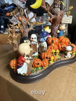 Vtg Charlie Brown Welcome Great Pumpkin Halloween Lighted Sculpture Danbury Mint