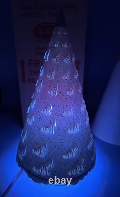 Vtg Christmas 1952 ECONOLITE MERRIE MERRIE CHRISTMAS TREE ROTO-VUE MOTION LAMP Vtg Christmas 1952 ECONOLITE MERRIE MERRIE CHRISTMAS TREE ROTO-VUE MOTION LAMP