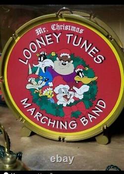 Vtg Mr. Christmas LOONEY TUNES Marching Band musicians play 35 song