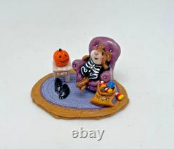 Wee Forest Folk MIB Halloween TREAT & RETREAT Mouse Limited Ed /Retired, Box