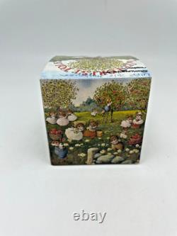 Wee Forest Folk MIB Halloween TREAT & RETREAT Mouse Limited Ed /Retired, Box