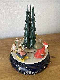 Wendt & Kuhn Christmas Procession Music Box