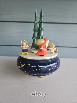 Wendt & Kuhn Christmas Procession Music Box