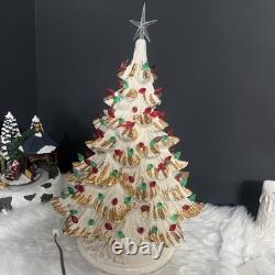 White /gold Ceremic Xmas Tree Hand Painted 17 Without Star 18.5 With VTG 1981