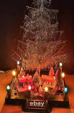 Wood Christmas Tree Stand Fence Lighted Base Display Lights Firemen Fence Rare