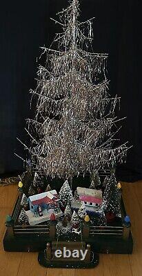 Wood Christmas Tree Stand Fence Lighted Base Display Lights Firemen Fence Rare Wood Christmas Tree Stand Fence Lighted Base Display Lights Firemen Fence Rare