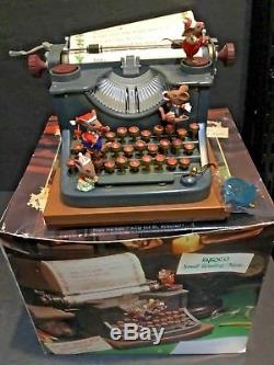 Wow! Christmas Mice Moving Typewriter Jolly Old St Nicholas Music Box